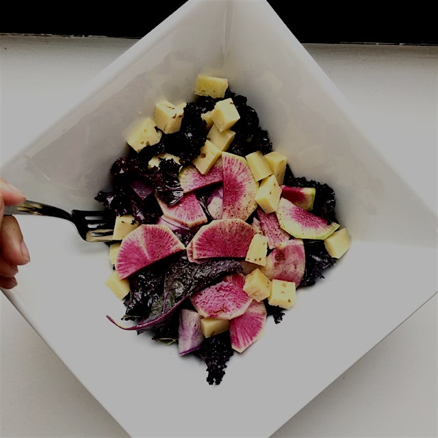 Colorful 5 minute lunch with Kale and Watermelon radish from @TamarackHollowFarm and Caraway Chee...