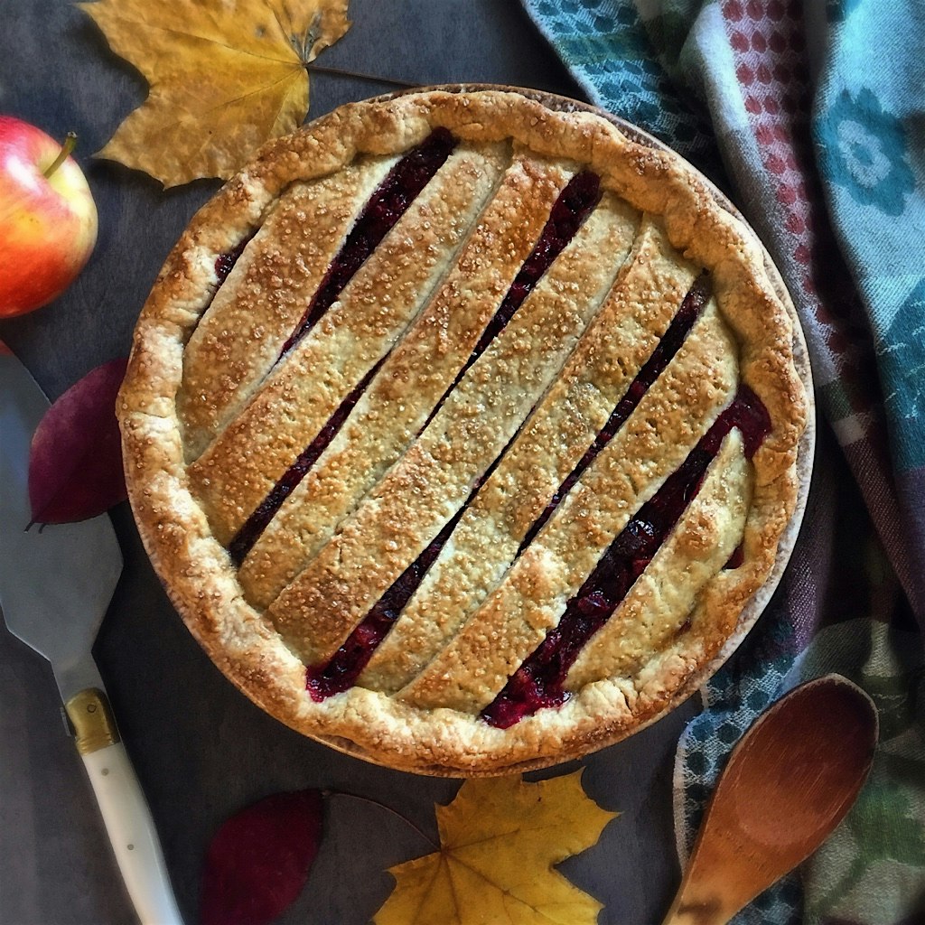 Sure cranberry sauce goes with turkey dinner. How 'bout cranberries in your pie instead!     
Cra...