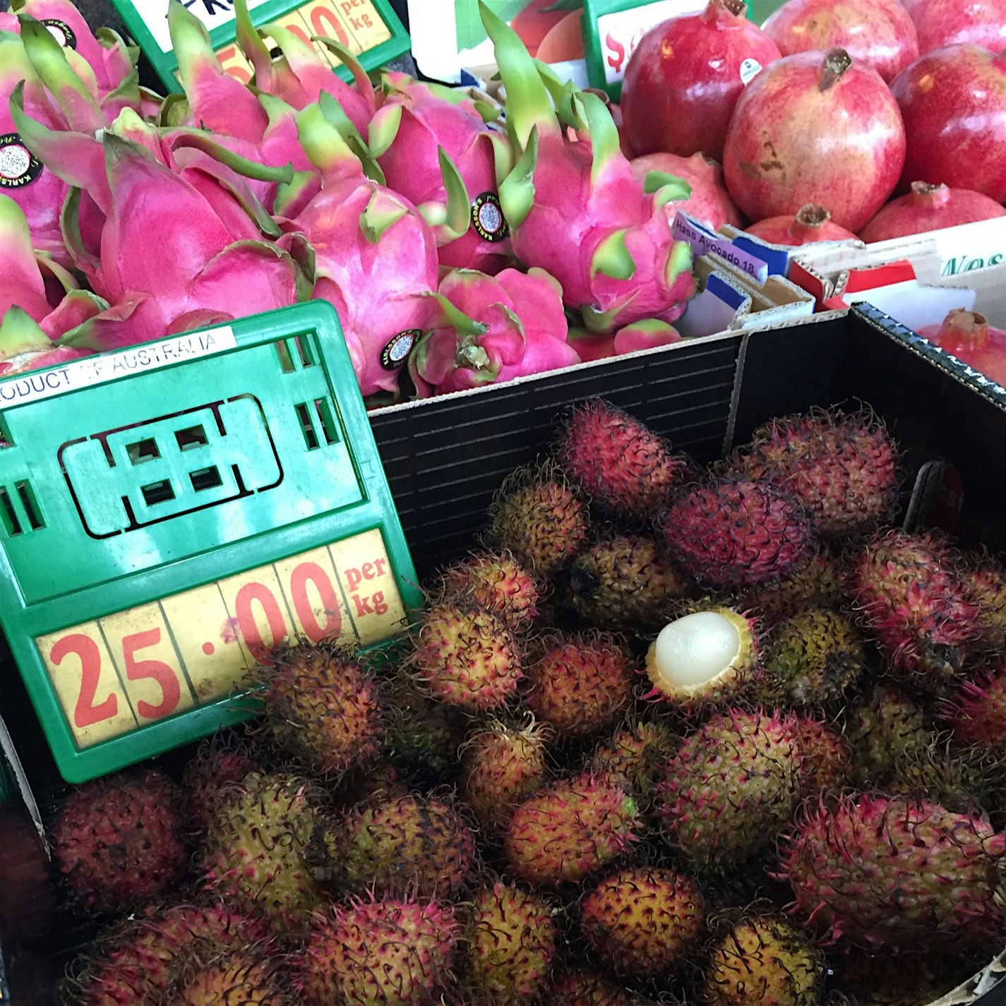Love all the tropical fruits on offer too!