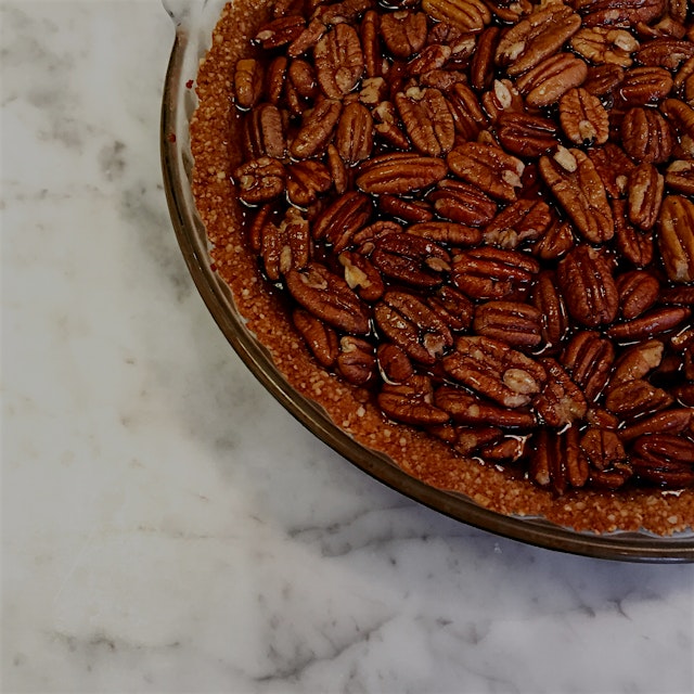 Pecan pie for days!! Good thing relatives can help with that... #NoFoodWaste, dessert edition!