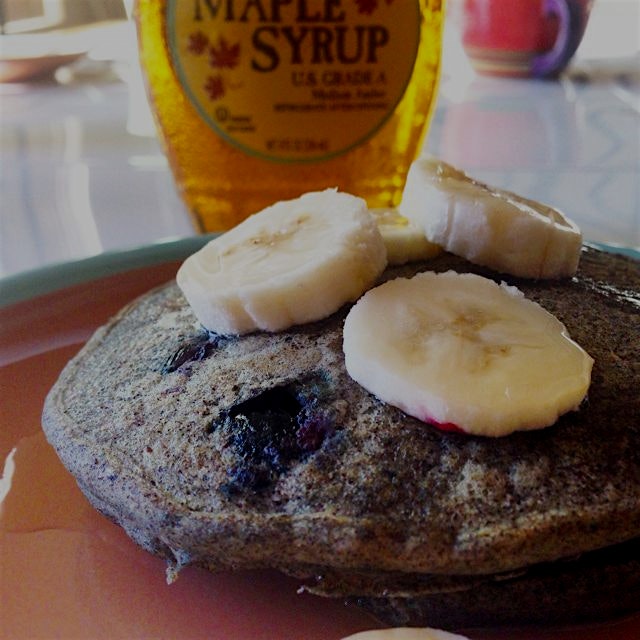 Gluten-free buckwheat blueberry banana pancakes. Cooking cred: @stephenvittoria