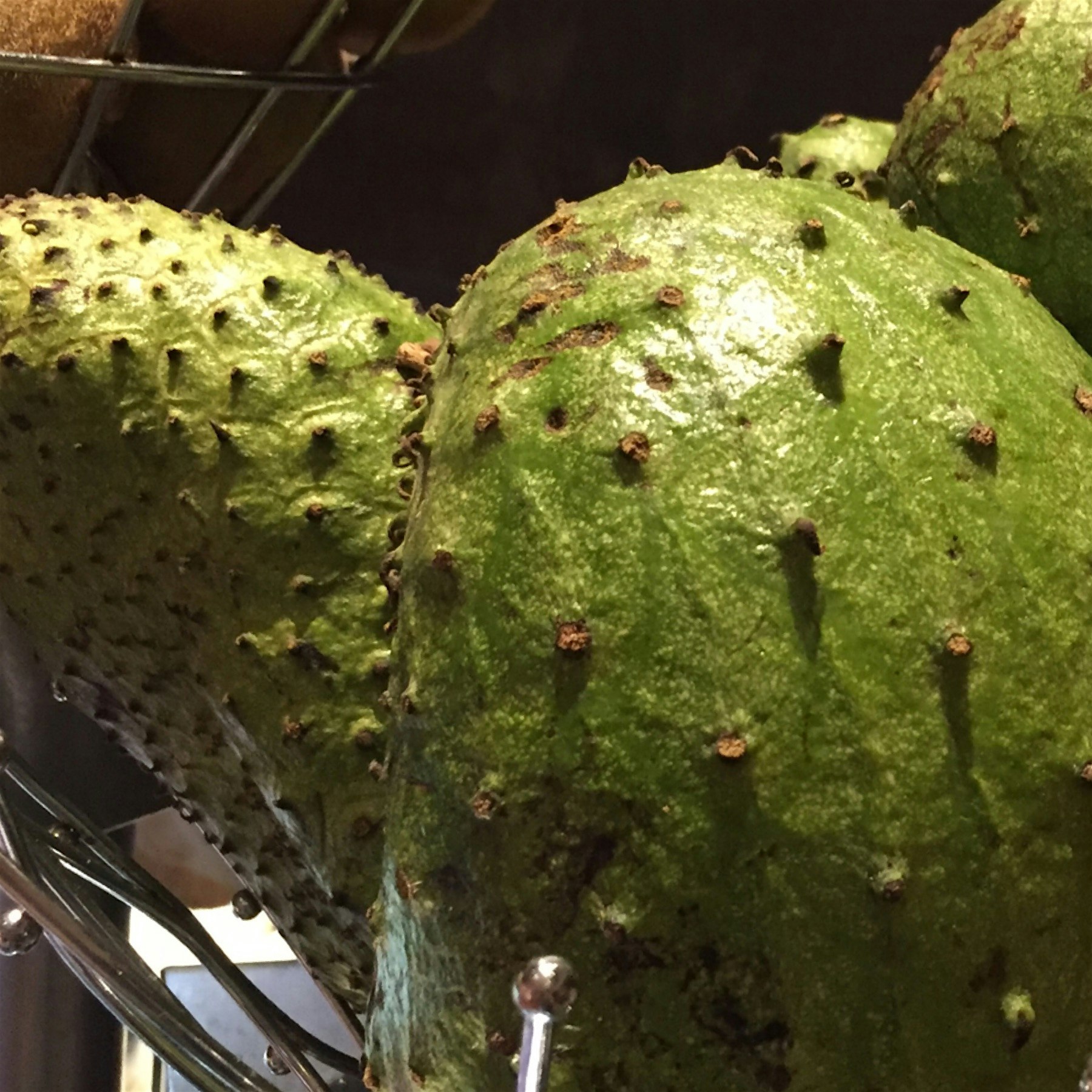 Jamaican soursop is great
Just had soursop juice with breakfast 
Was fantastic 

Never heard of S...