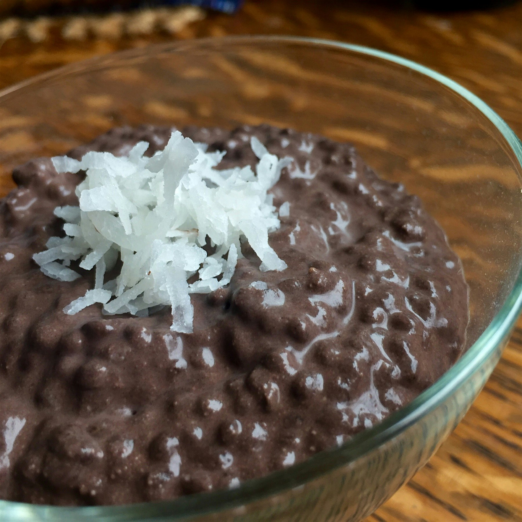 Anyone care for a chia pudding that tastes just like an Almond joy?