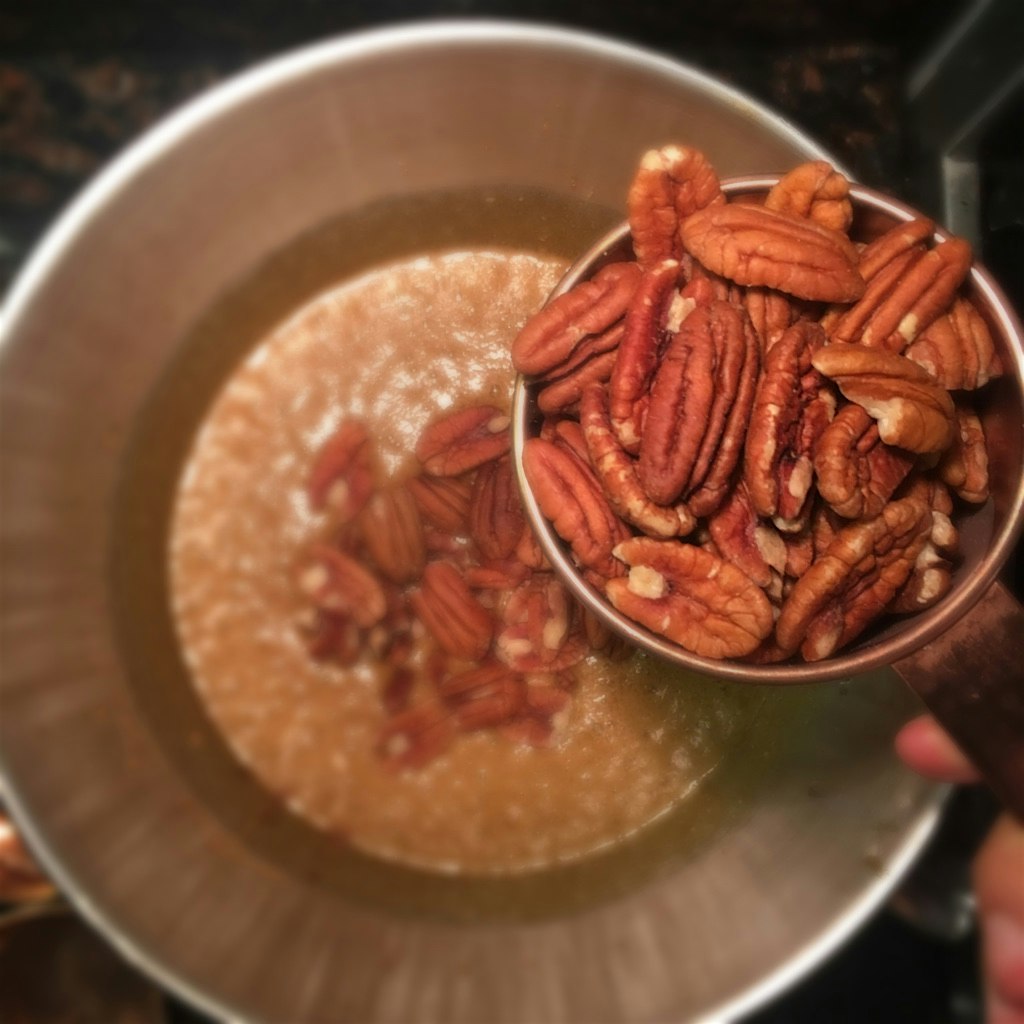 Pecan pie in the making! @Rajesh get ready! Happy New Year's Eve all! 