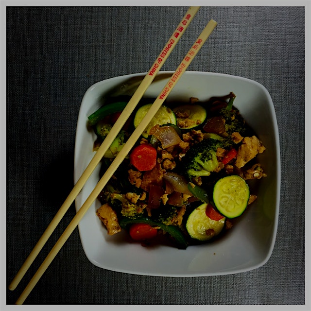 Awesome #vegan stir fry for about $1.50 per serving.