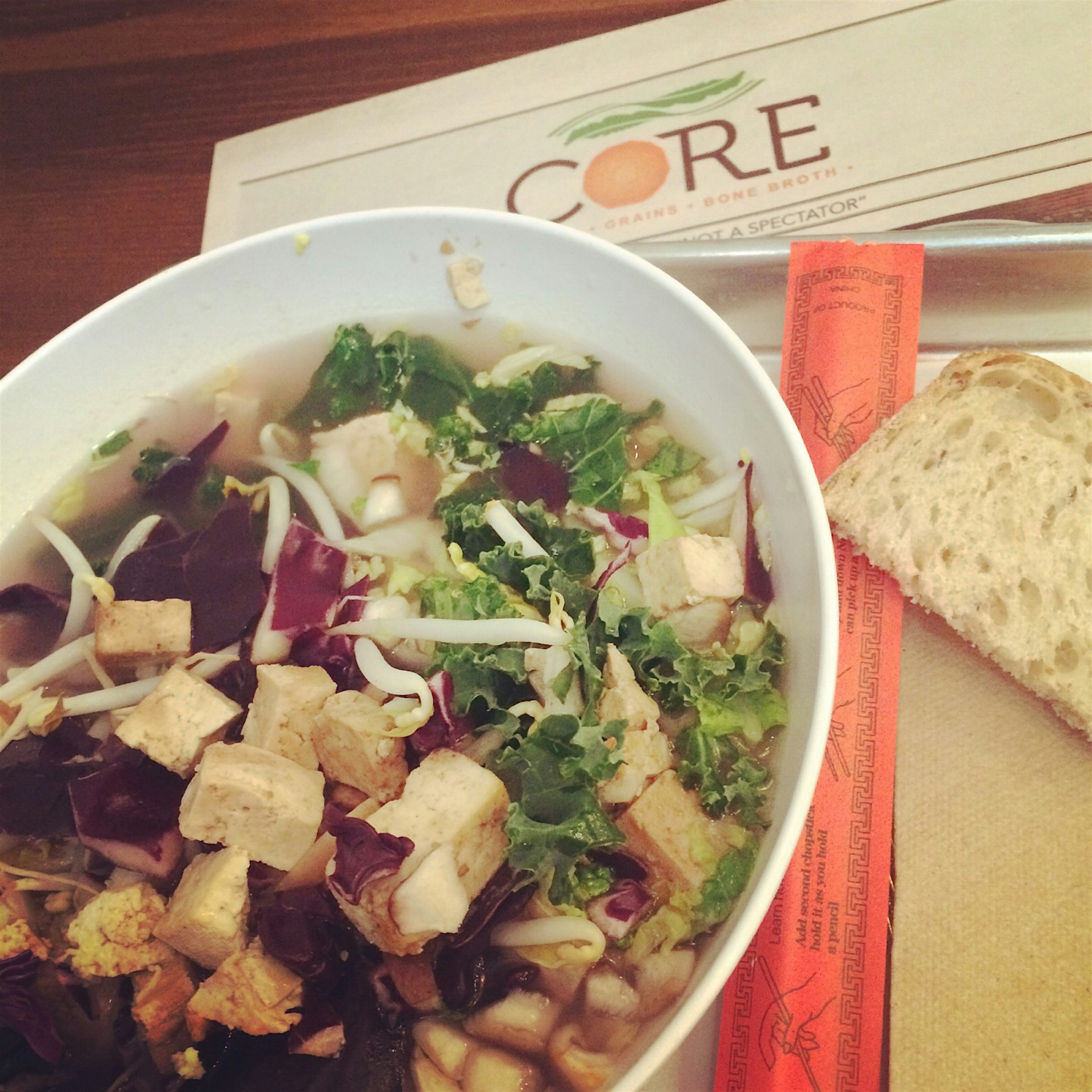 A cold winter day in the Northeast + bone broth = perfection 👌🏻