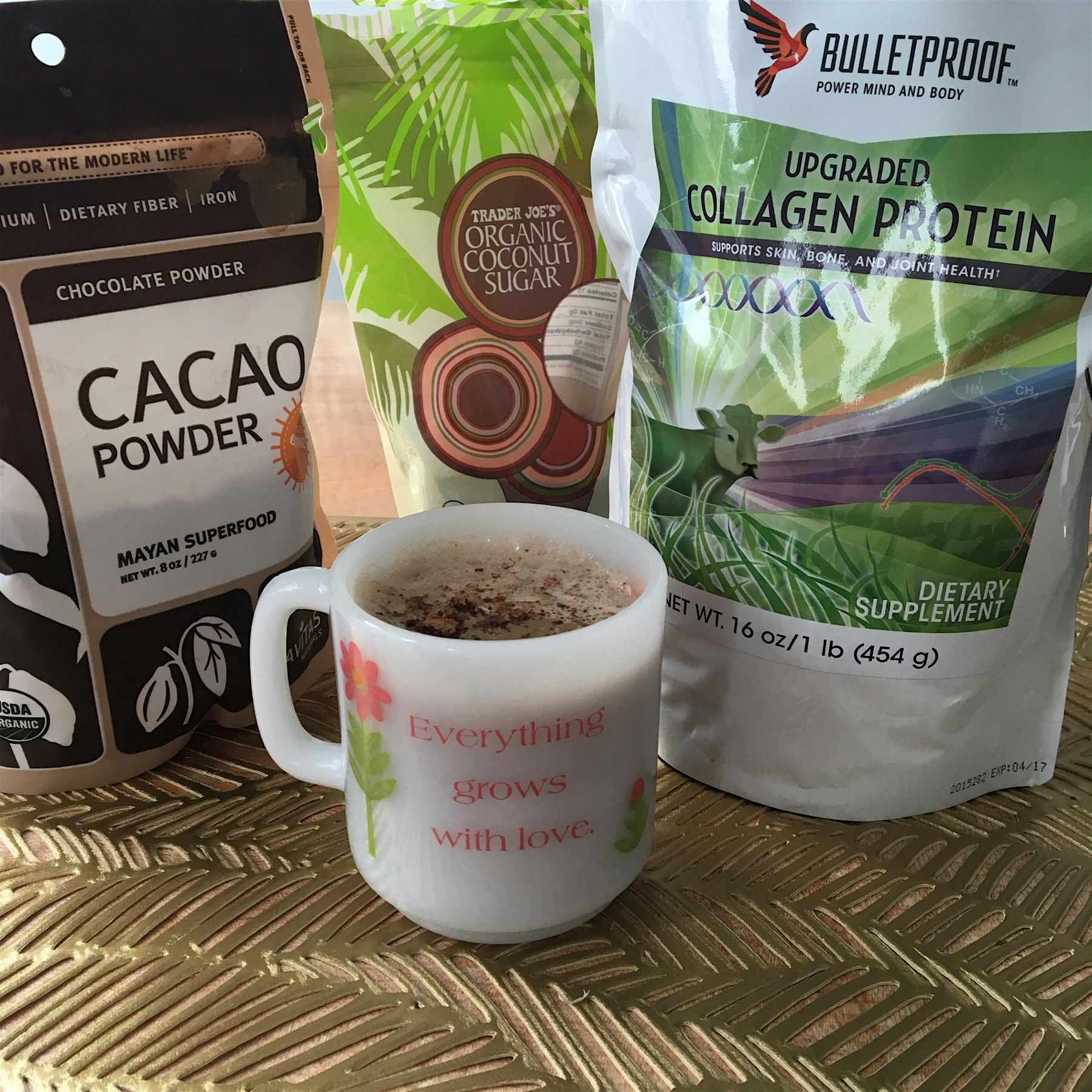 😍 love hot cocoa with collagen (loaded with protein and great for skin, joints and bones)