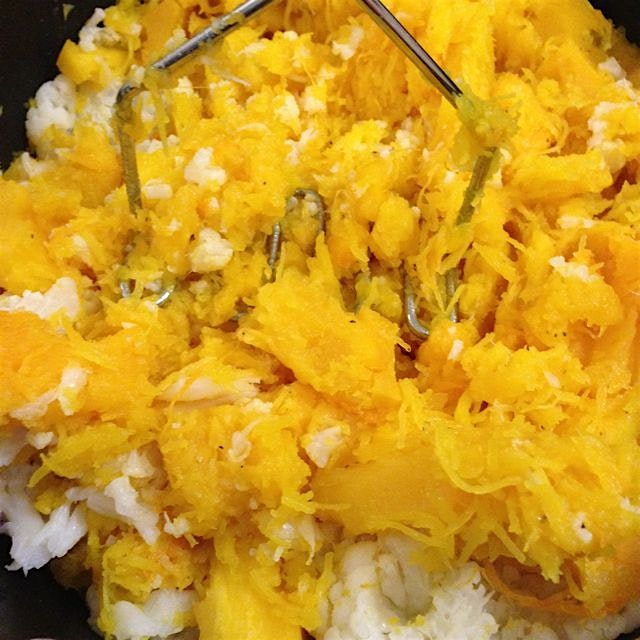 Prepping for Diwali dinner party. Making pumpkin phav bhaji (Indian sloppy joes)!!! 