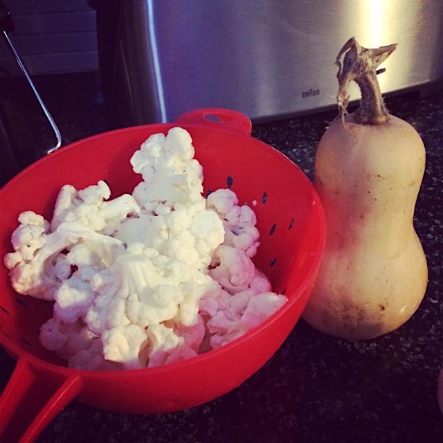 We made cauliflower and butternutsquash soup! (Butternut squash is from our backyard!) 