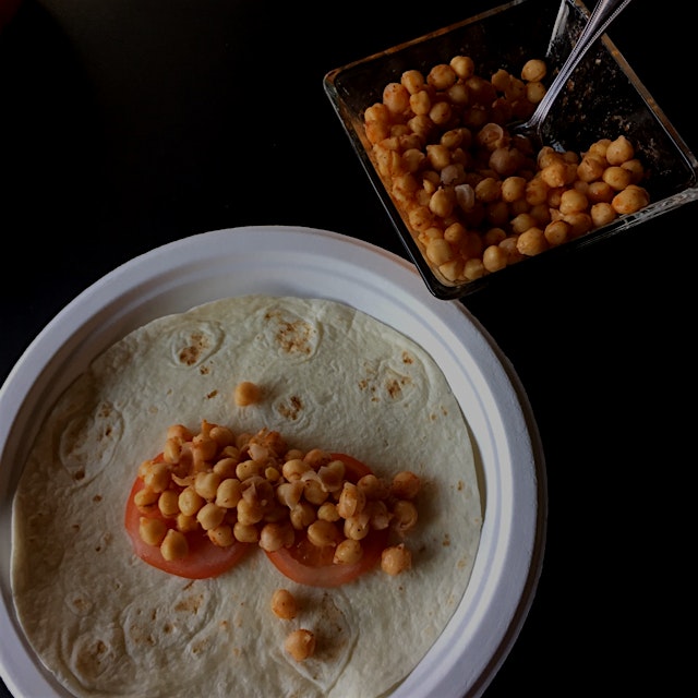 I made a burrito with chickpeas but then i just ended up eating the chickpeas as a snack! With th...