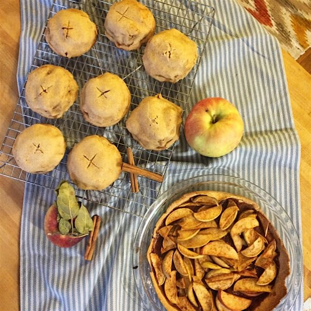 Apple pie cookies and an apple tart and I still have so many apples left haha
