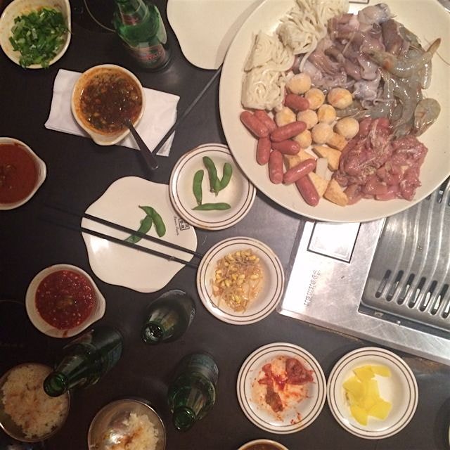 Raw foods. Hot pots. 