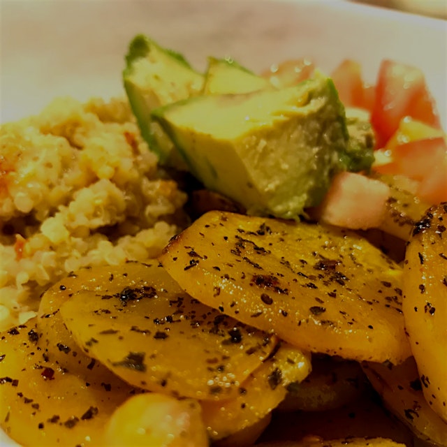 Quinoa, lentils, avocado, roasted beats, roasted chickpeas, with tomato-cucumber salsa. This deli...