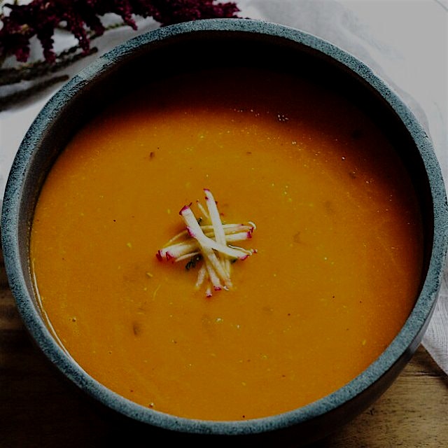 Saffron-Ginger Carrot Soup on the blog! Foodbymars.com