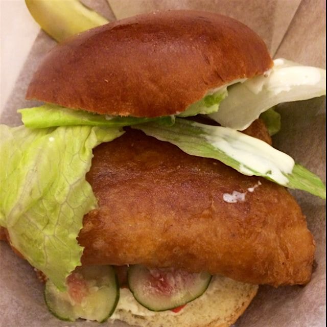 Beer batter fish sandwich with a cold stout. #sundays with @MichaelHalle 