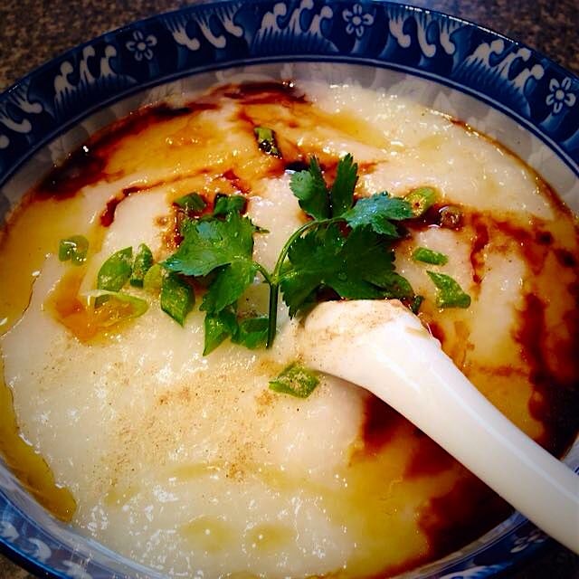 After a weekend of hard partying, homemade fish congee is the perfect recovery food. #thesamballa...