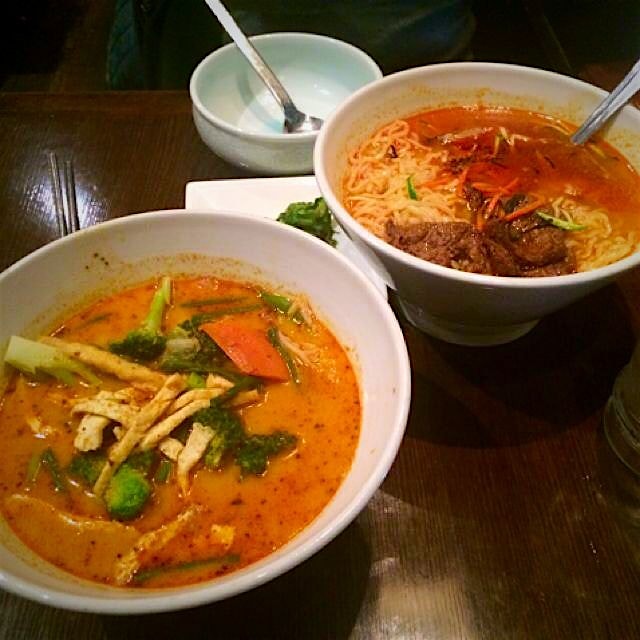 Some vegan noodle soup, with a soup on da side...