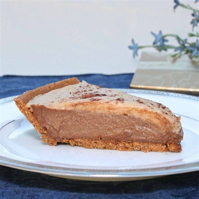 Gluten and dairy free chocolate cream pie...easy and delicious. Also vegan, with paleo filling. 😋...