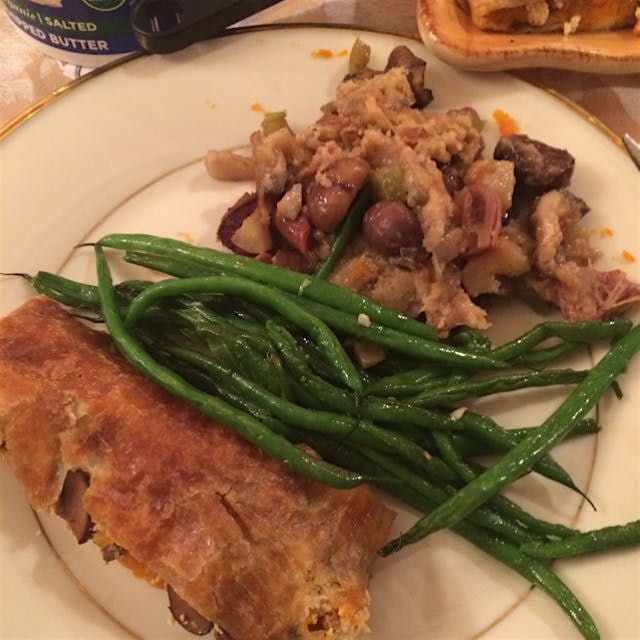 Veggie thanksgiving!! Veggie Wellington, veggie stuffing, haricot vert