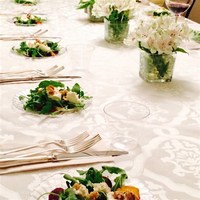 Burata?! Yes please. Especially with roasted beets, arugula, and walnuts. Leftovers friendsgiving...