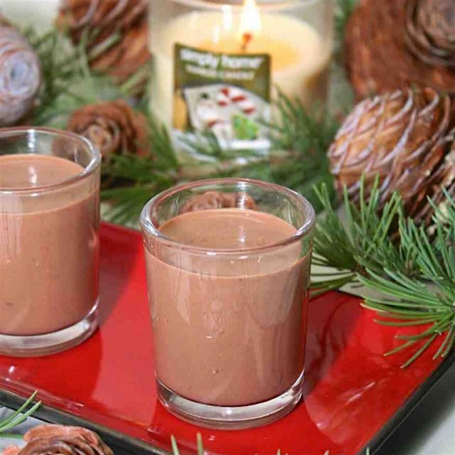 Paleo Peppermint Hot Cocoa is a healthy, cozy treat for the holidays! Dairy free. Www.GreatFoodLi...