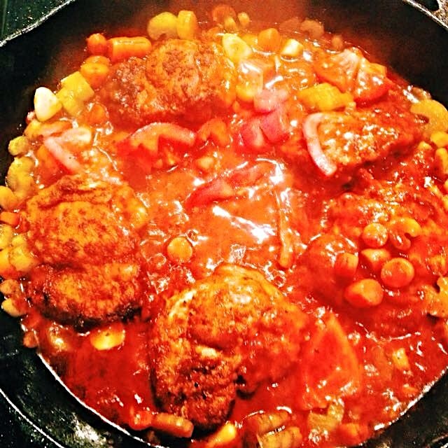 Gosh it's nice having a man who cooks you a nice dinner every now and then - Chicken Cacciatore! ...