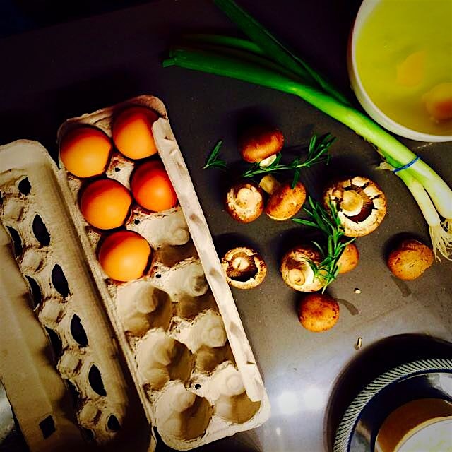 Breakfast under way! 