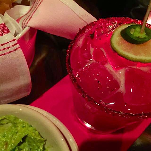 "Diablo" spicy margaritas with @shannonvittoria! Amazing guac and swordfish tacos!