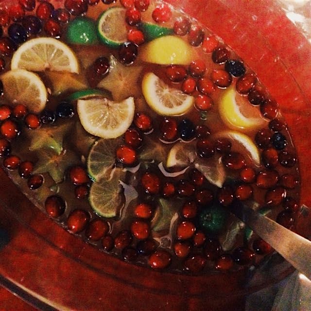 Holiday punch by @jessicaholmes 👊👊👊