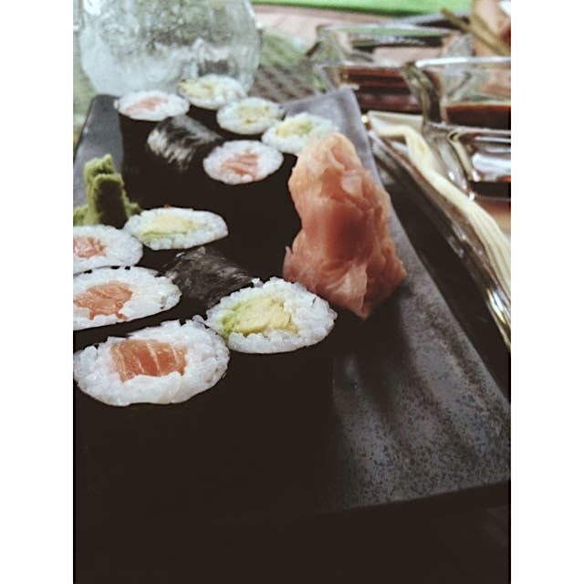 avocado&salmon maki #FOODPEEPS