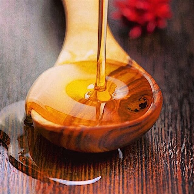 Savanah // GA:  #Raw #Organic Honey at @CapitalBeeCo #regram from @capitalbeeco #Farm2GA