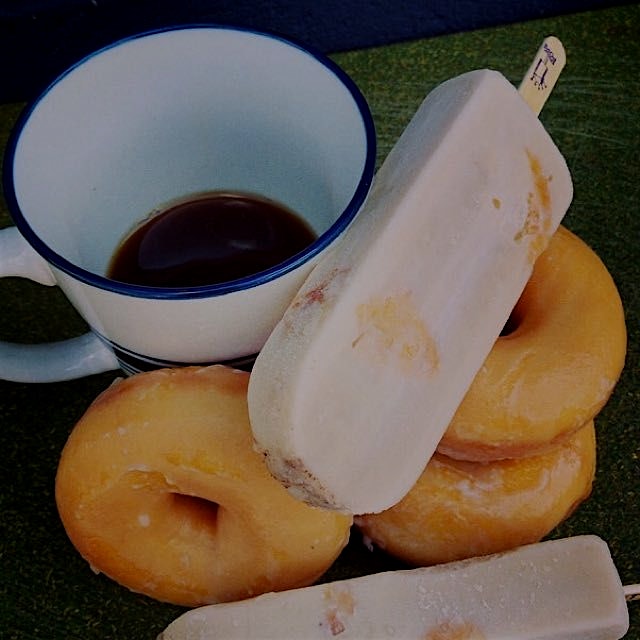 Charleston // SC:  Doughnut + Coffee Ice Pops at @KingOfPopsCHS #regram from @kingofpopschs
