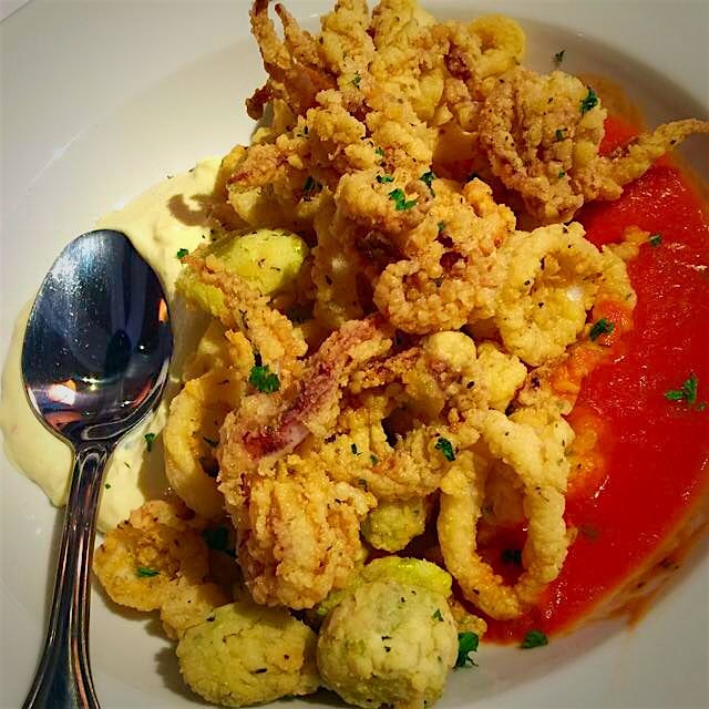 Calamari Fritto Misto served w/ Marinara & Aioli #yumdelish 
