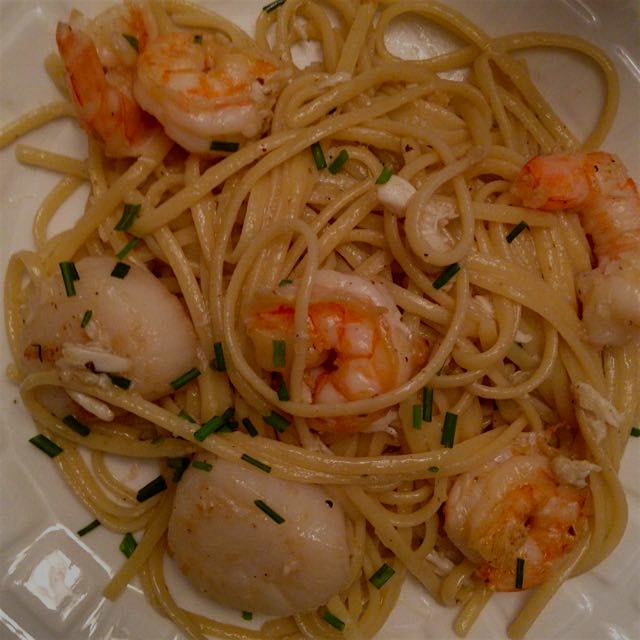 Linguine Beurre Blanc with crab, shrimp and scallops