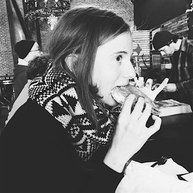 When eating a greasy street taco, be sure to keep it classy by lifting up your pinky finger #food...