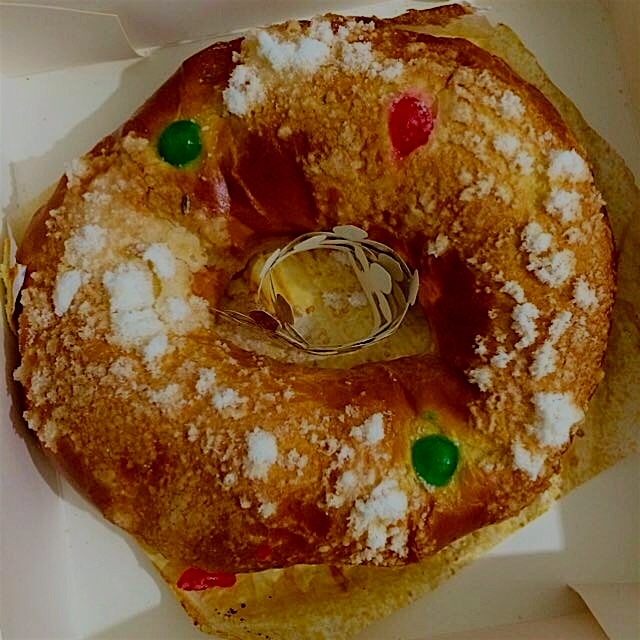 'Roscón de Reyes' is today's typical dessert in Spain. We celebrate  the arrival of the 'Three Wi...