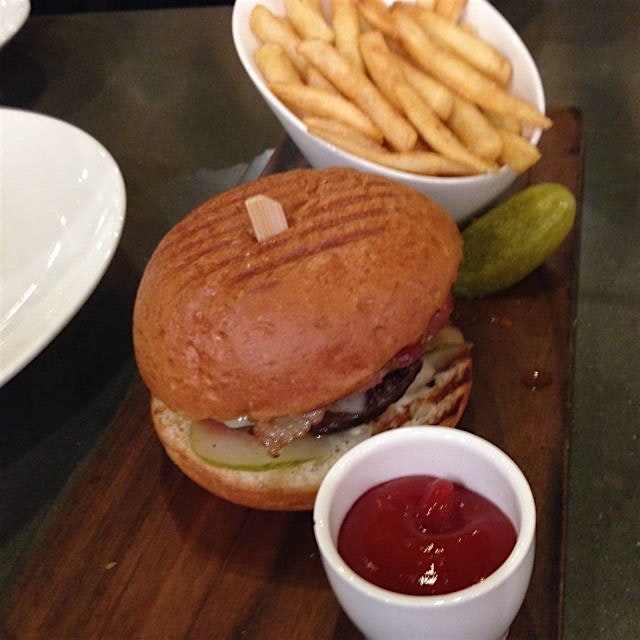 Yummy wagyu beef burger by Jones the Grocer 😋😋😋