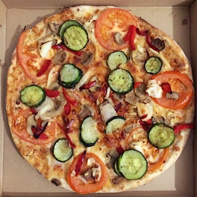 Yummy veggie pizza!