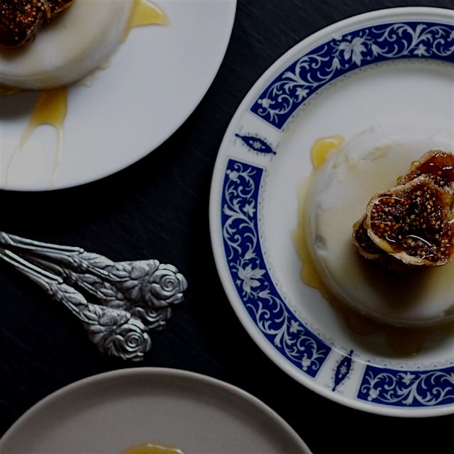 Simple, healthy and elegant! Vegan Panna Cotta with dried figs and honey! http://bit.ly/1CpZgYz