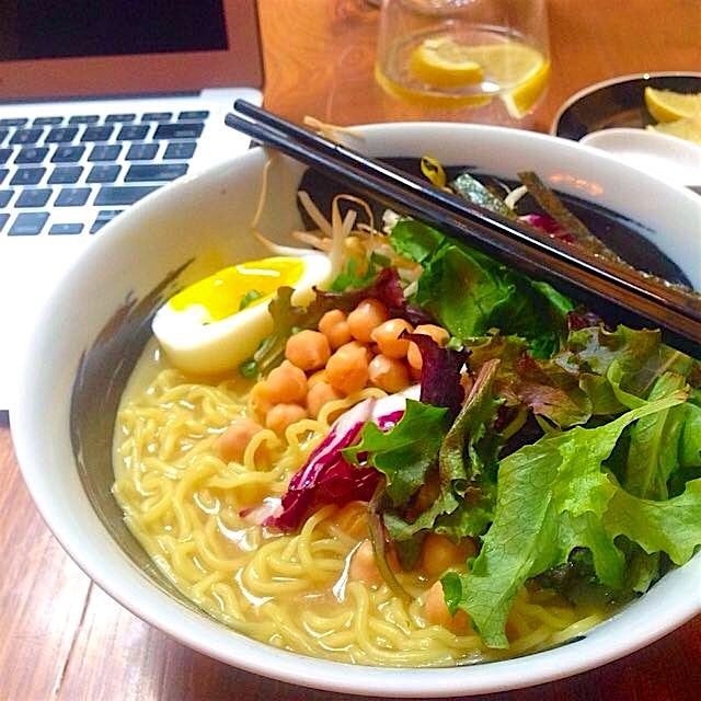 warming up with ramen #snowstormjuno #igotthis