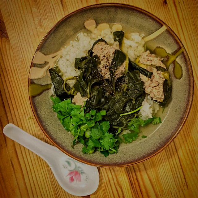 Comfort during the blizzard: Vietnamese spinach soup with pork meatballs over rice