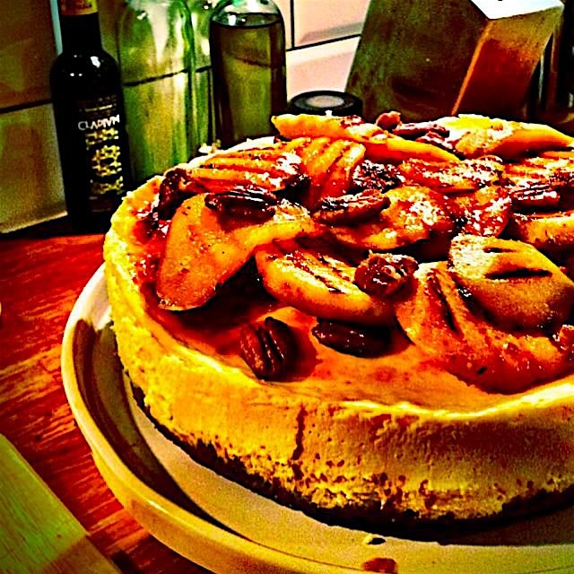 Cheesecake with charred pears and pecans