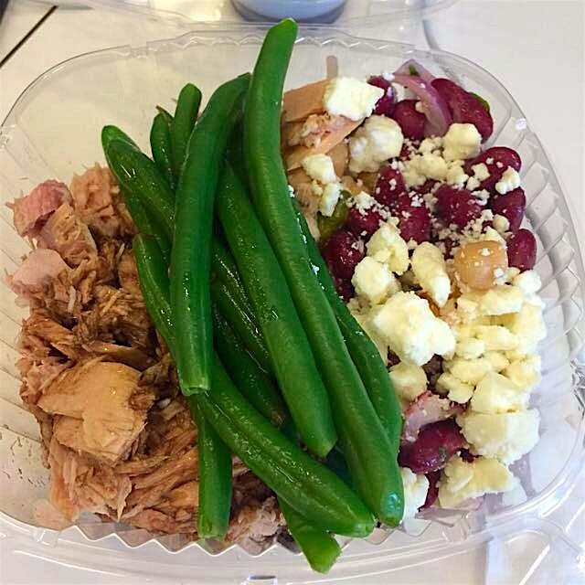 Healthy lunch! Mixed bean salad, green beans, tuna & balsamic and olive oil. #healthyliving #heal...