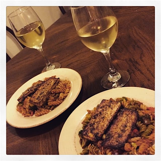 Date night dinner made by my fabulous boyfriend :) Marinated tofu with pasta and veggies 💕
