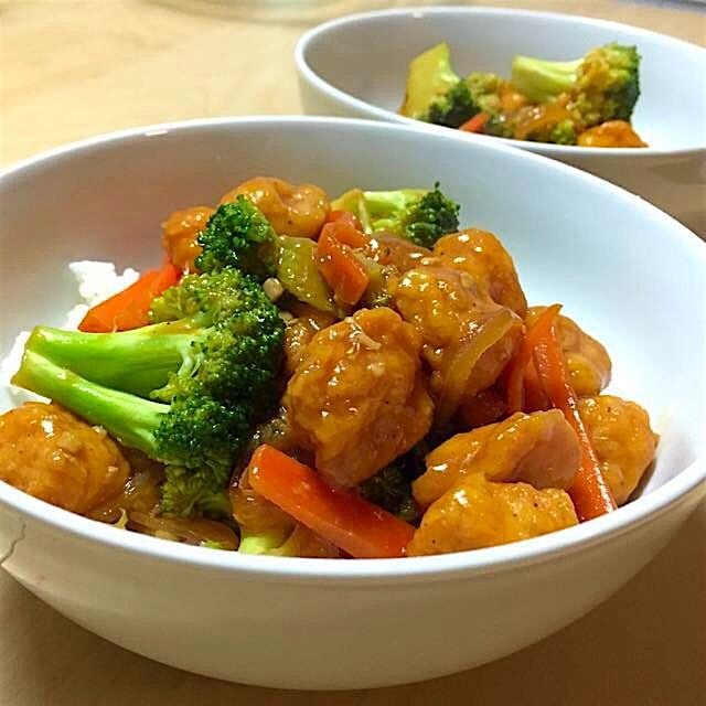 Make shift #chinesefood #lazy #easy #dinner #delicious #noms served on #rice. #asian kinda #night. 