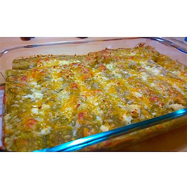 Pork Enchilada Verde #dinner #enchiladas #mexican #delicious #simple #yummy #foodstand #thankseri...