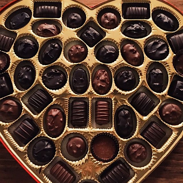 Settling in with a cup of tea and THIS. Happy VDAY everyone 💘💘💘