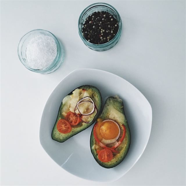 baked avocado boats👌