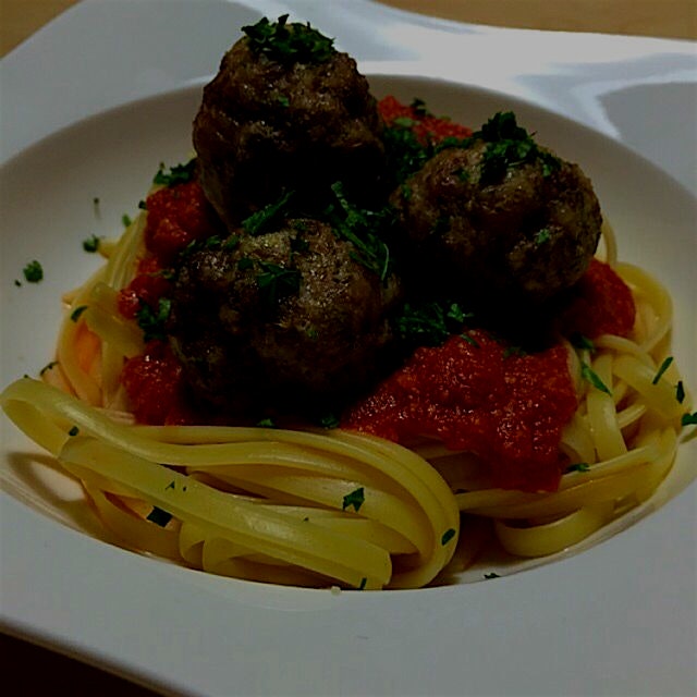 Last night's #dinner! #spaghettiandmeatballs #atx #thebearbatliondogcooks #austinfoodstagram #ita...