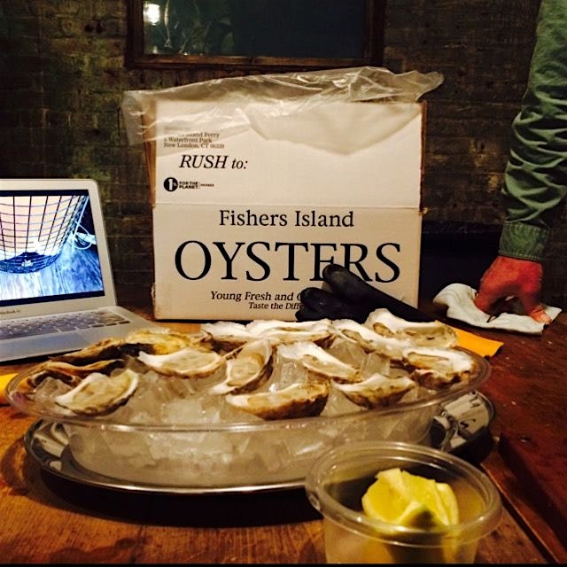 Eastern oysters By @fishersislandoysters! #foodstandspotlight
